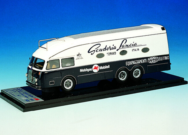 ABC029 - CAMION LANCIA ESATAU P SCUDERIA LANCIA 1953