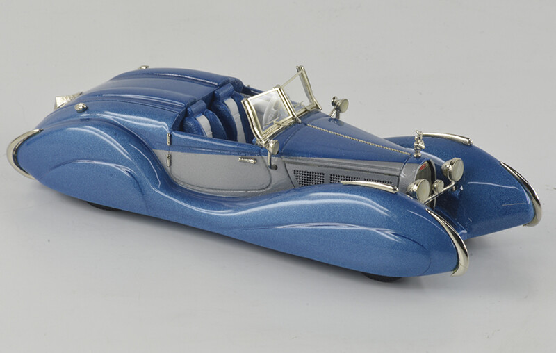 ABC349SB - BUGATTI T57SC ATLANTIS ASSM - 2013 (SILVER-BLUE)