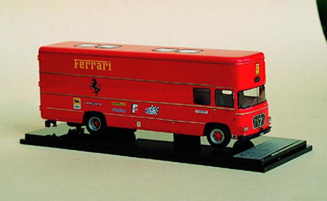 ABC037 - OM 71-107 "ROLFO" 1971 CAMION TRASPORTO FERRARI