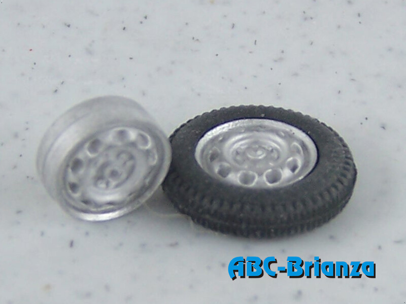 ABC ACCESSORI SPARE PARTS SETRCE084 SET 4 RUOTE IN LEGA TIPO ALFA ROMEO 1900- TZ- GIULIETTA + GOMME-
