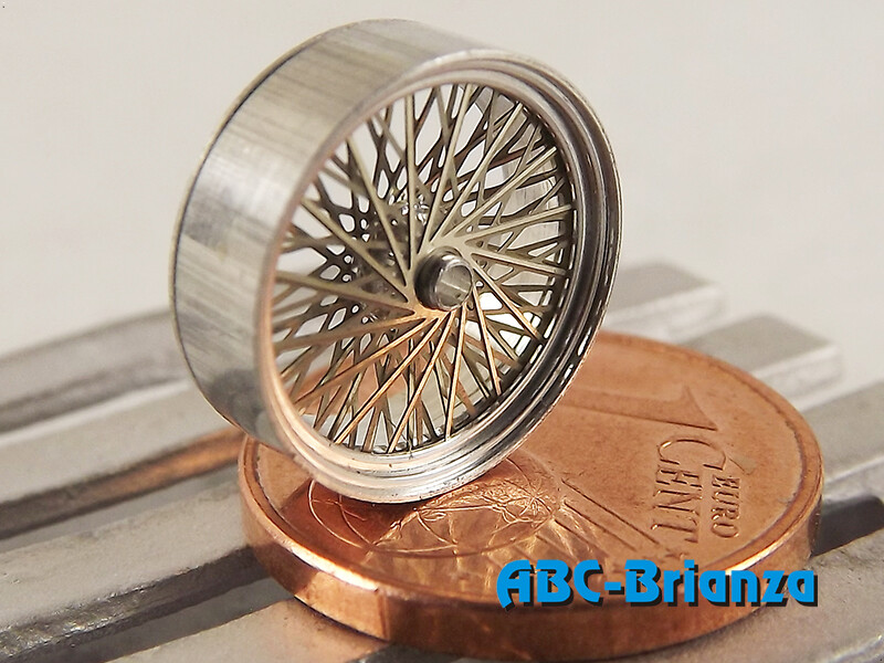 ABC ACCESSORI-SPARE PARTS  SETR009 SET 4 RUOTE A RAGGI Ø12 MM., LARG. MM.3,8 GALL. A 2 + GOMMA P1