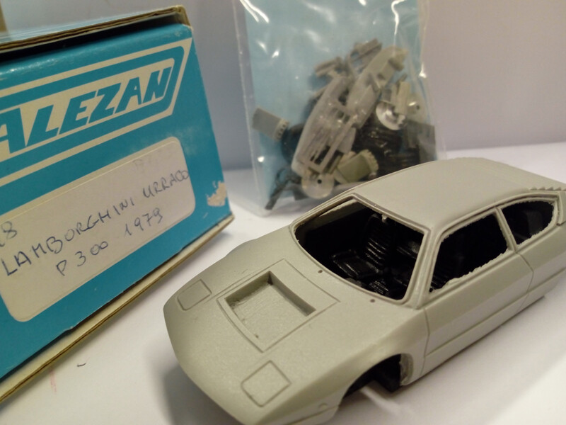 ALEZAN ALEK048 LAMBORGHINI URRACO P 300 - 1979
