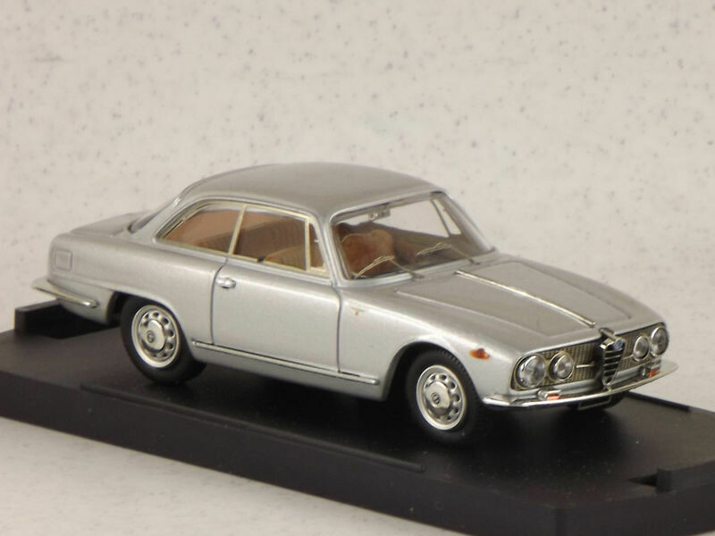 BANG 7238 ALFA ROMEO 2000 SPRINT ALFA MUSEUM METALLIC GREY