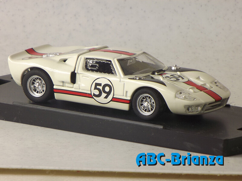 BOX8453 - BOX Ford GT 40 Le Mans 66