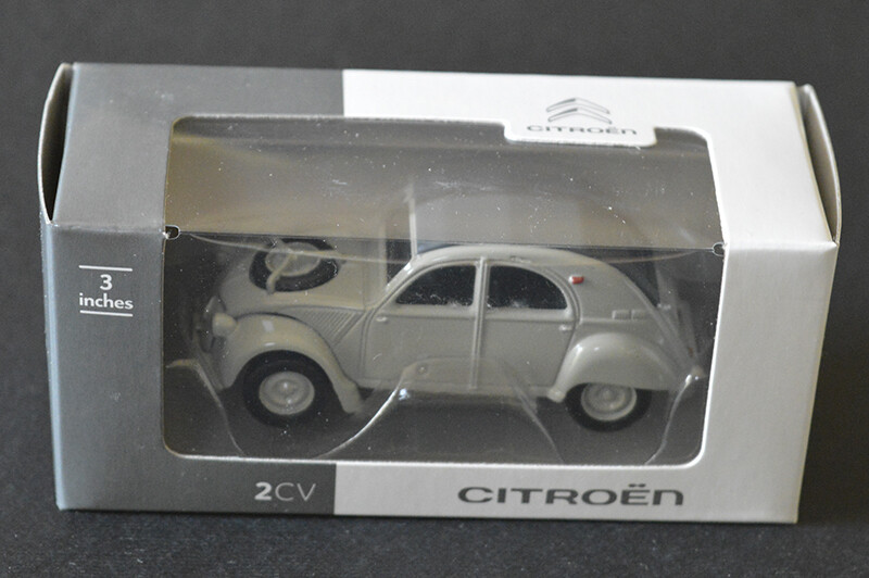 CITROEN191026G CITROEN 2CV 4X4 SAHARA 1966 gris rosè