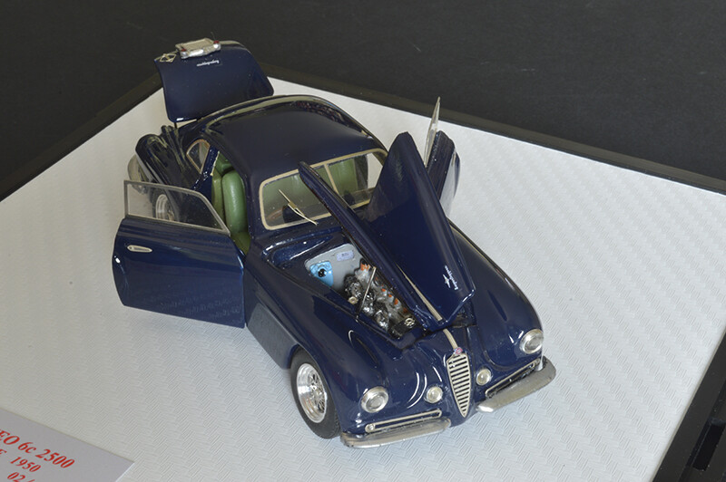 ALFA MODEL 43  AM43AM04B ALFA ROMEO 6C 2500 VILLE D'ESTE 1950 BLUE
