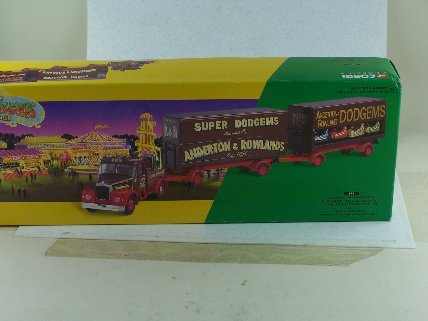 CORGI 15901 SCAMMELL HIGHWAYMAN GENERATOR WITH CLOSED POLE TRAILER