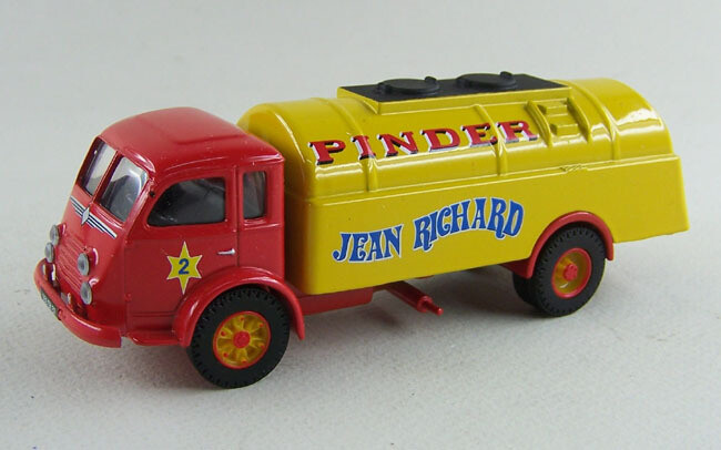 CORGI 71202 RENAULT FAINEANT CITERNE