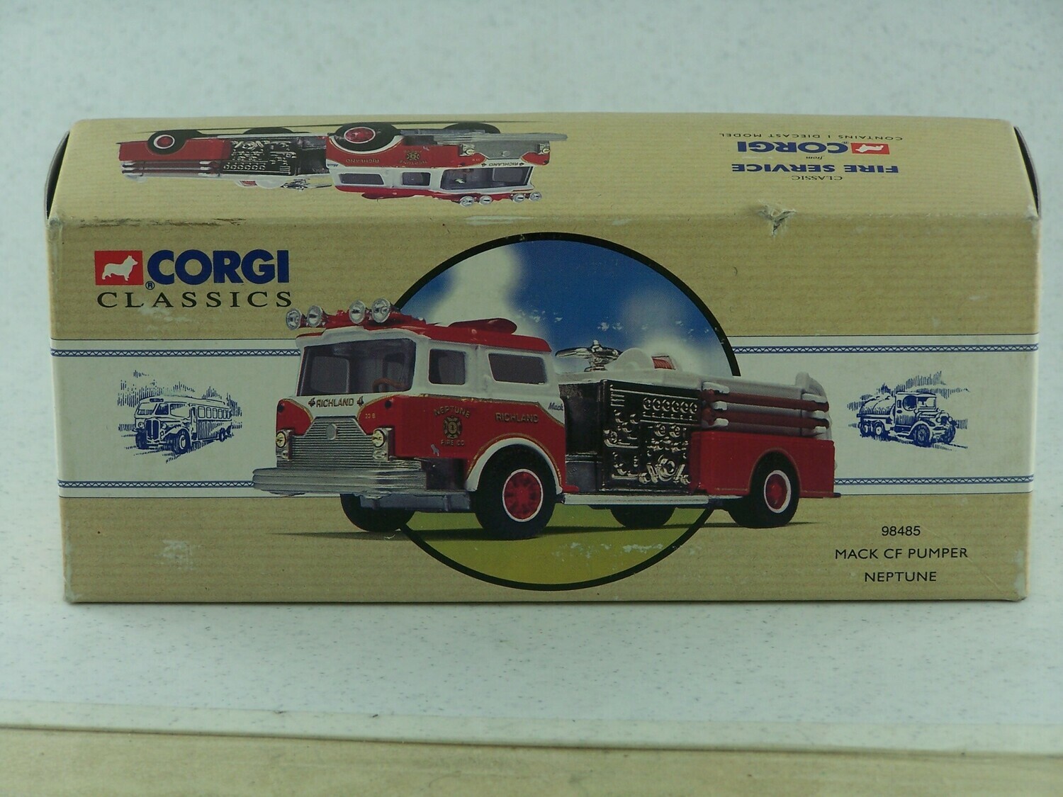 CORGI 98485 MACK CF PUMPER NEPTUNE