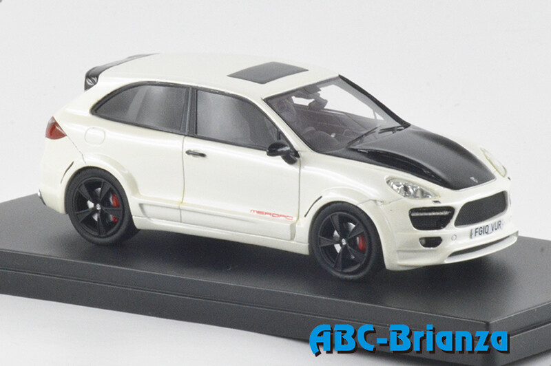 ESVAL43016B - PORSCHE CAYENNE COUPE BY MERDAD 2010