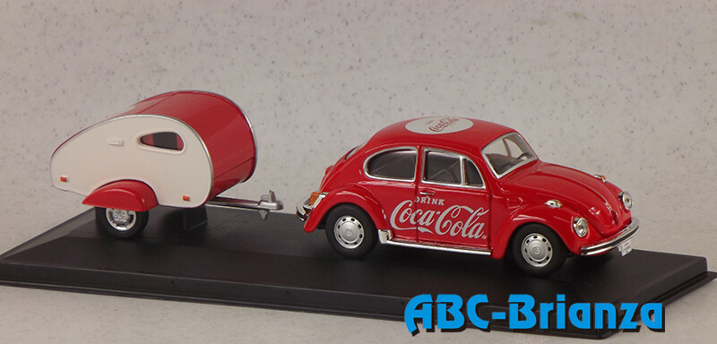 COCA440032 -  COCA COLA 1967 Volkswagen Beetle With Trailer