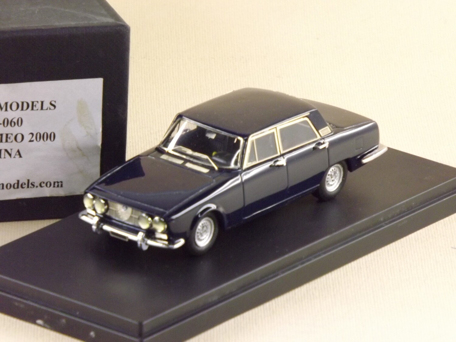GAMMA MODELS GMM060 ALFA ROMEO 2000 BERLINA