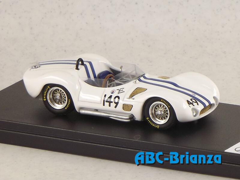 JFB005 - MASERATI TIPO 61 BIRDCAGE  CH. 2452 Bob DRAKE # 159 Riverside Cal Club