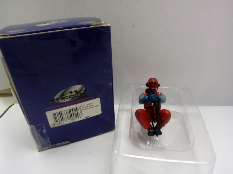 LE MANS MINIATURES LMFIG132003	AIR JACK MAN