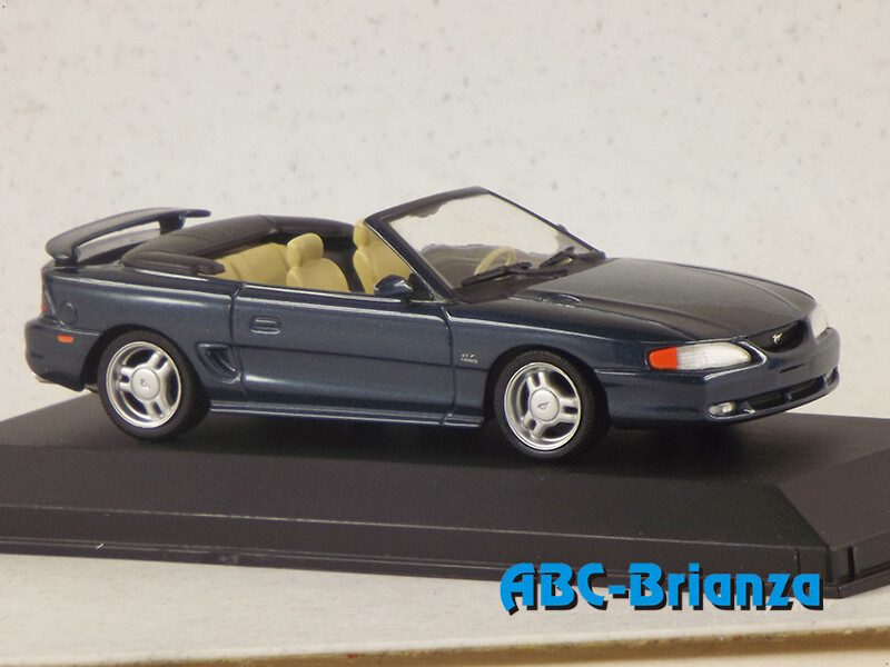 MINICHAMPS MMCHMPS631 Ford Mustang Cabriolet 1994 Blue Metallic