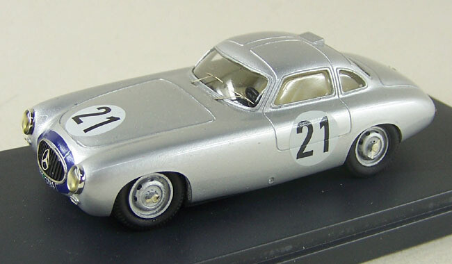 GAMMA PINKO PI129 MERCEDES 300 SL COUPE' N° 21 WINNER  LE MANS 1952