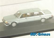 PMC PAUL MODEL COLLECTIBLES VOLVO 240 GL LIMOUSINE GREEN