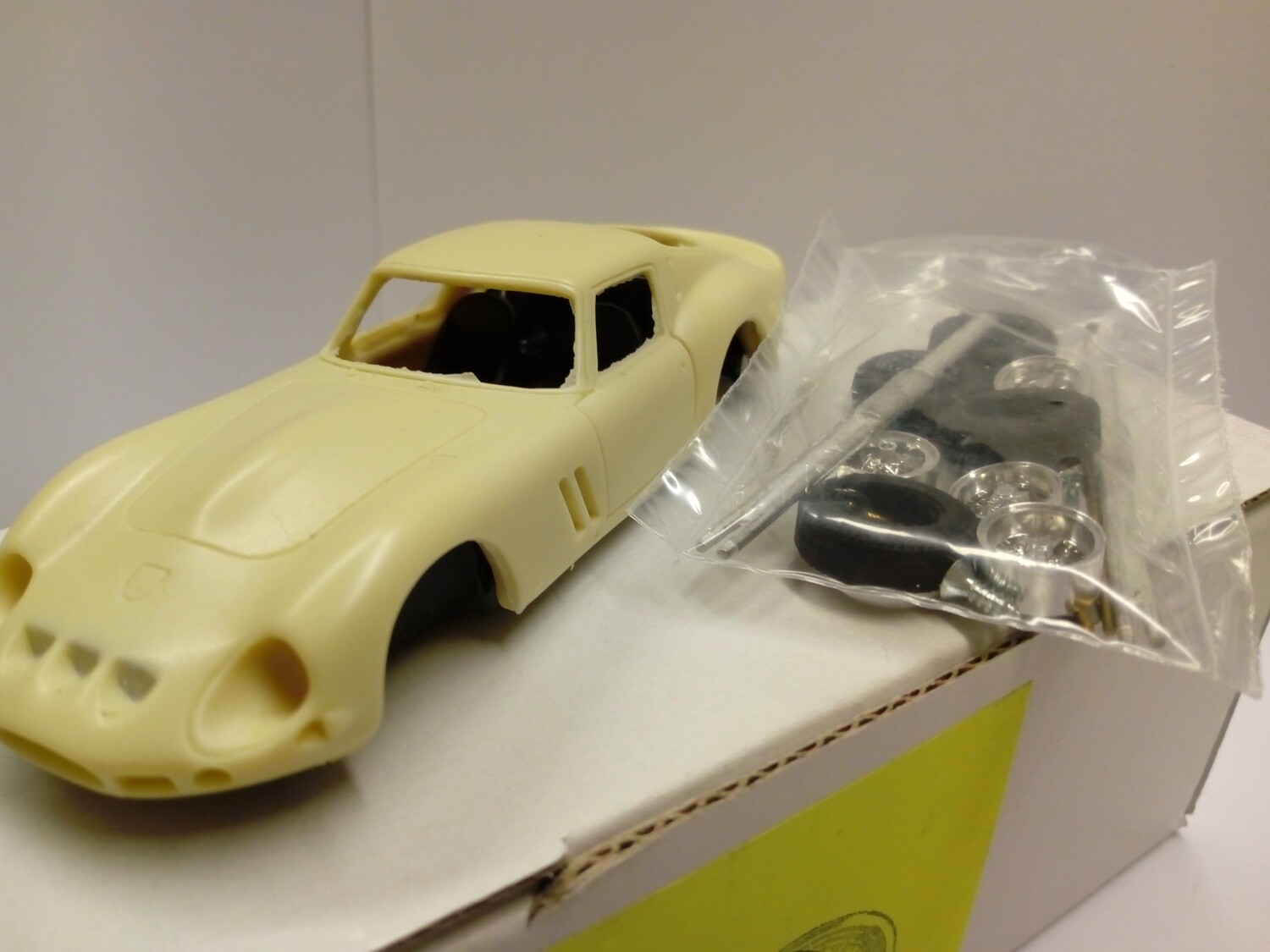 REMEMBER REMK019 FERRARI 250 GTO #19 LE MANS 1962 GUICHET-NOBLET ch.3705 GT