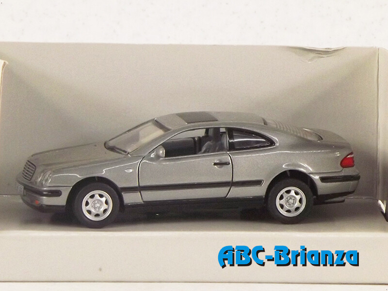 SCHUCO27100 - SCHUCO Mercedes-Benz CLK Coupé