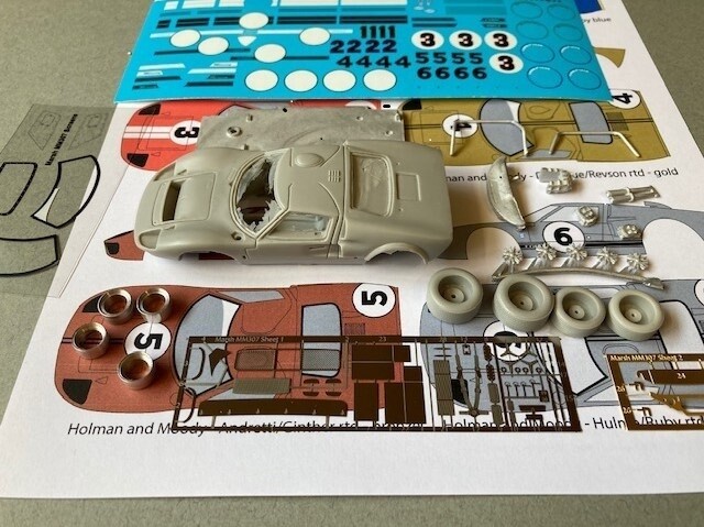 MARSH MODEL MSHKMM307 Ford MKII Daytona 1967 6 option kit(3 Shelby and 3 Holman and Moody versions can be made from this kit)