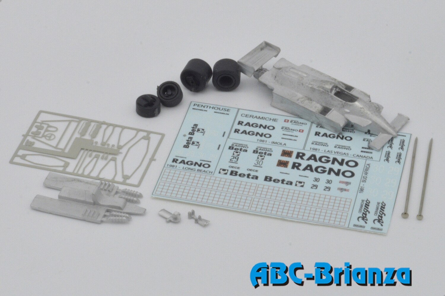 ABCK64001 ARROWS A3 LONG BEACH 1982 PATRESE - STOHR