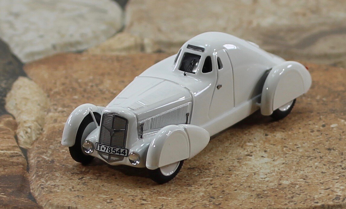 AUTOPIONEER R1 - 1935 Adler Trumpf Junior Sport Avus Rekordwagen