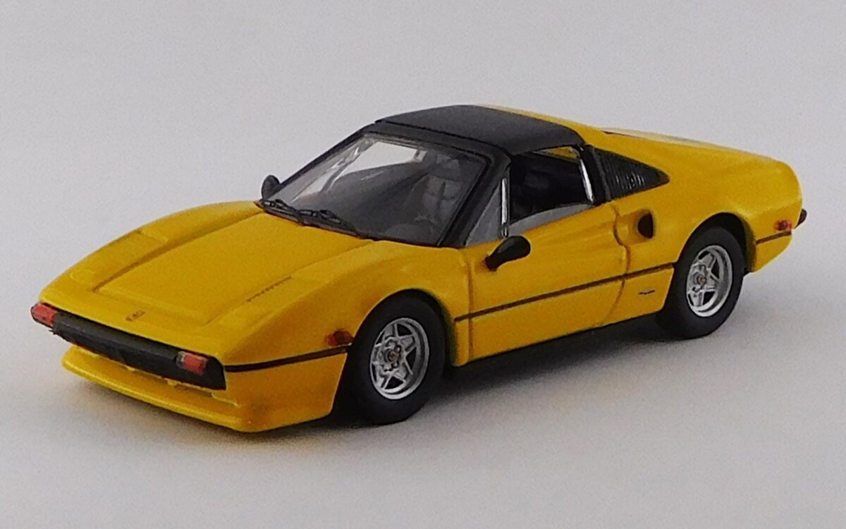 BEST9815 FERRARI 308 GTS - U.S.A. Version - Kenny Roberts Personal Car