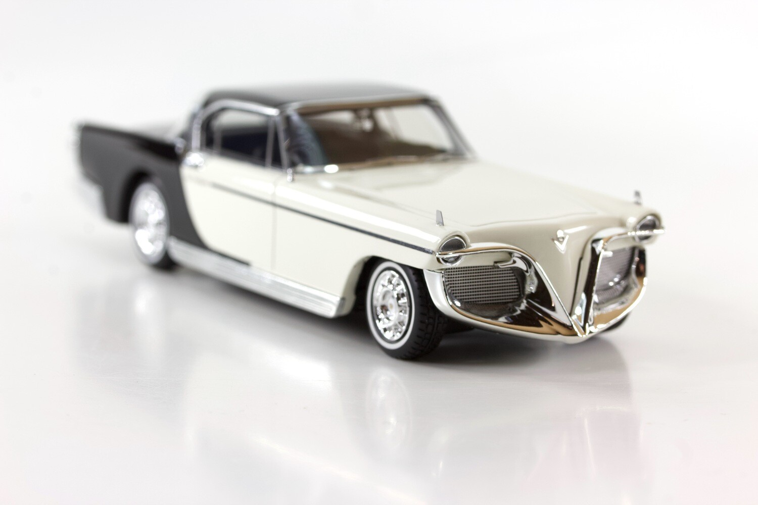 BRAUSI BRAU2102 - CADILLAC "DIE VALKYRIE" BROOKS STEVENS SPOHN RAVENSBURG 1955