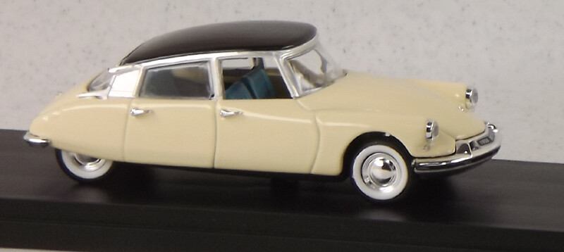 RIO MODEL RIO4097 CITROEN DS 19 - Beige / Nero - 1955 - Salone dell'auto di Parigi