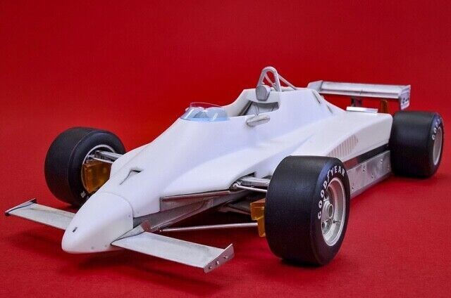 MODEL FACTORY HIRO MFH796B FERRARI 126 C2 GP USA VILLENEUVE PIRONI 1/20