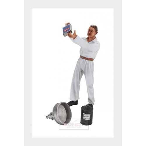 LE MANS MINIATURES  LMFLM118045-D2 LUCIEN remplisseur d'essence Bugatti T59 (combination blanche)