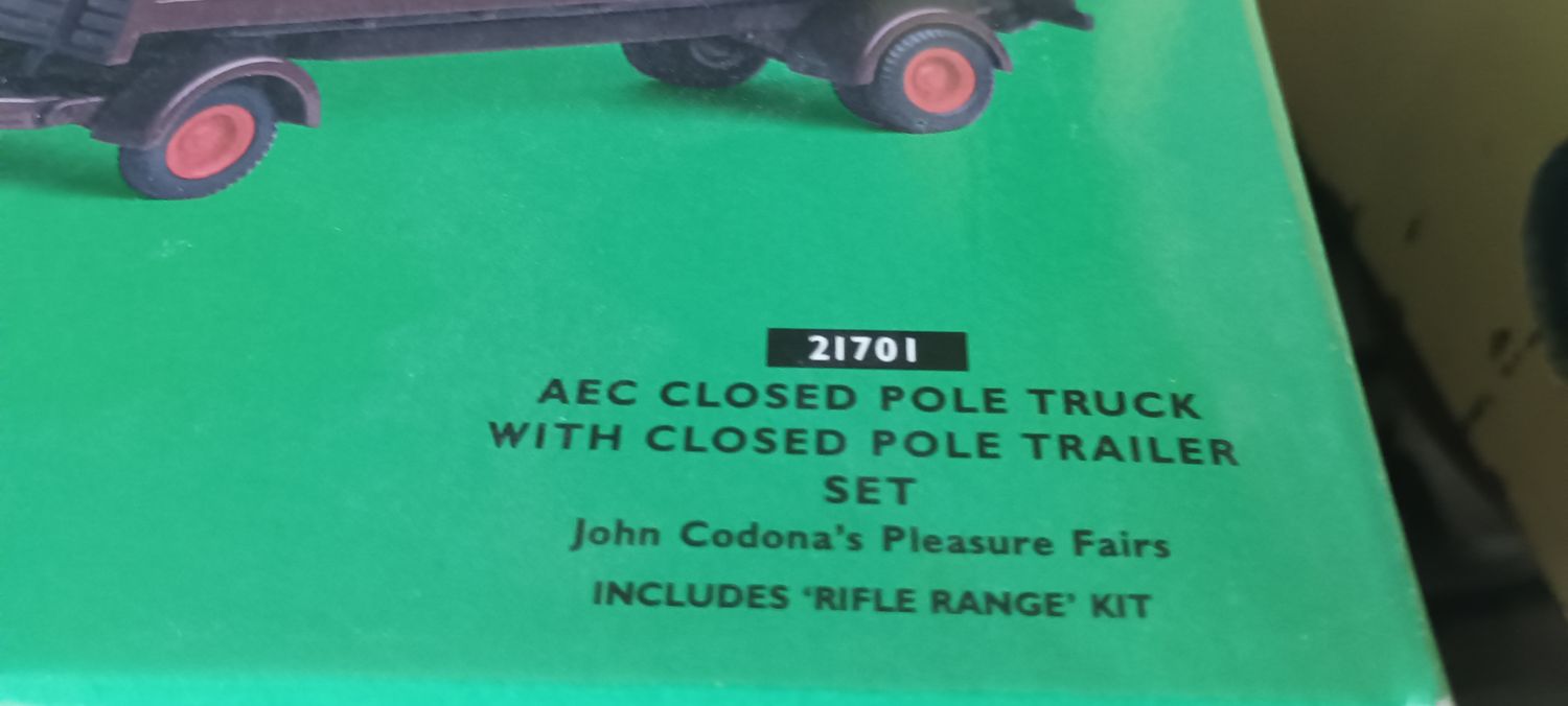 CORGI 21701 AEC CLOSED POLE TRUCK WITH CLOSED POLE TRAILER SET