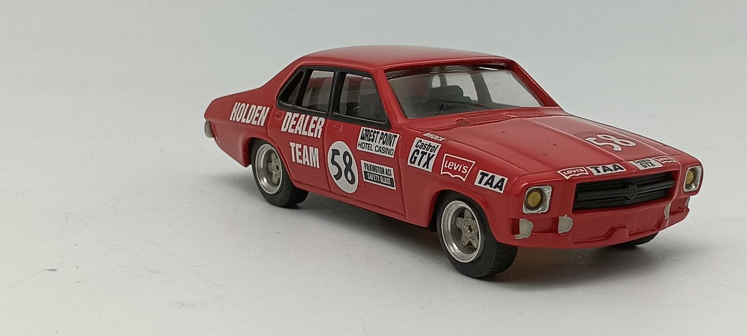 DINKUM CLASSICS  HOLDEN HQ MONARO 1972 #58 OLDEN DEALER TEAM