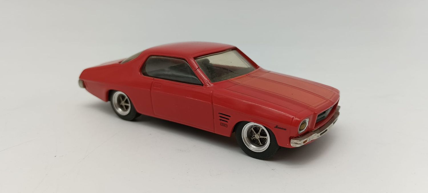 DINKUM CLASSICS  HOLDEN HQ MONARO 1972