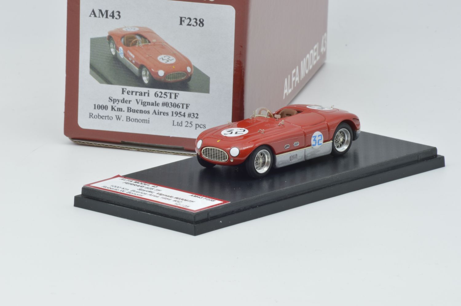 ALFA MODEL AM43F256 FERRARI 225S VIGNALE #0176ED C.P. SUPERCORTEMAGGIORE 1952 #16 ROBERTO MIERES
