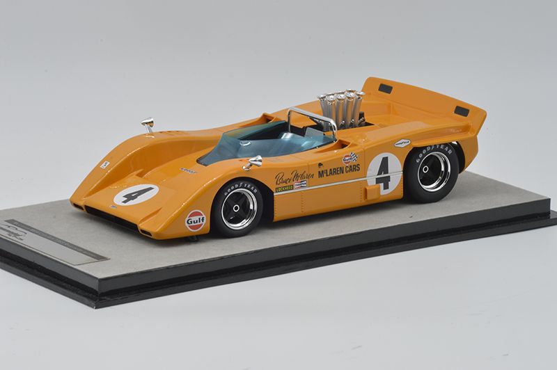 TECNOMODEL TM18-252A McLaren M8A Can-Am 1968 Riverside car #4 B.McLaren Winner TECNOMODEL TM18-252A McLaren M8A Can-Am 1968 Riverside car #4 B.McLaren Winner