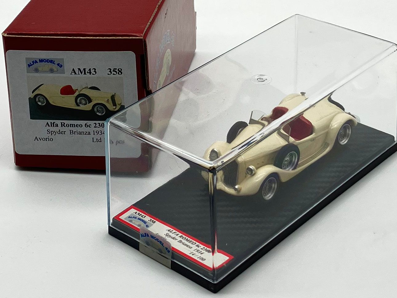 ALFA MODEL AM43358 - Alfa Romeo 6c 2300 Spyder Brianza 1934 (Avorio)