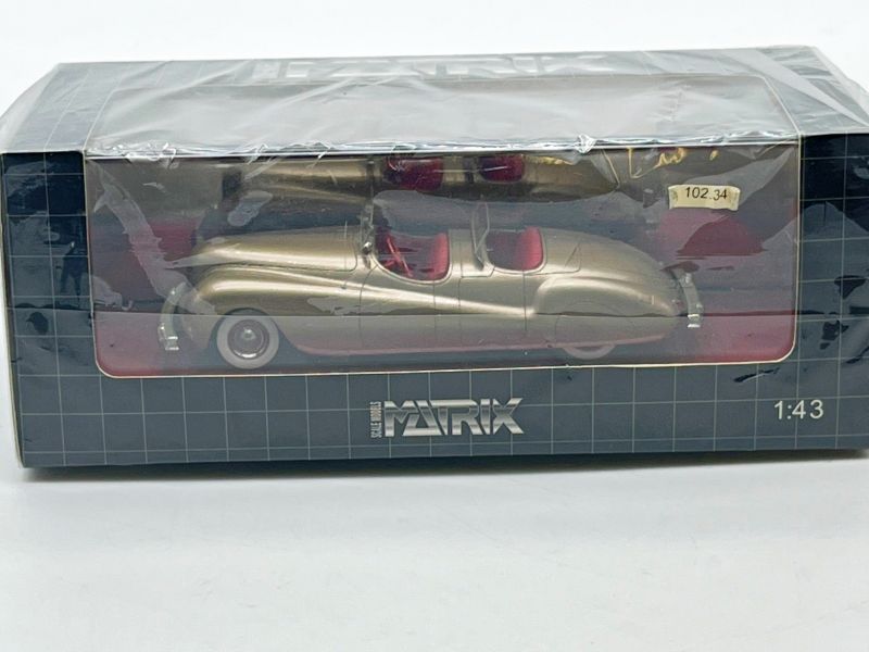 MATRIX - MX20303-022 CHRYSLER NEWPORT DUAL COWL PHAETON 1941 GOLD MET