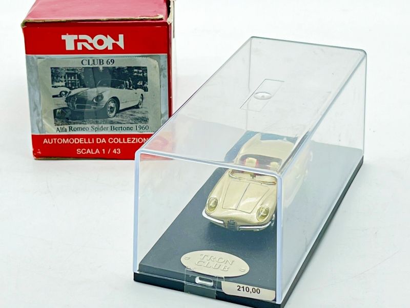 TRON CLUB - TRO069 ALFA ROMEO SPIDER BERTONE 1960