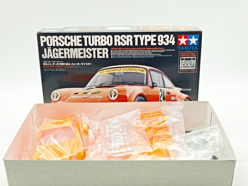TAMIYA - TA24328 -  PORSCHE TURBO RSR TYPE 934 JAGERMEISTER