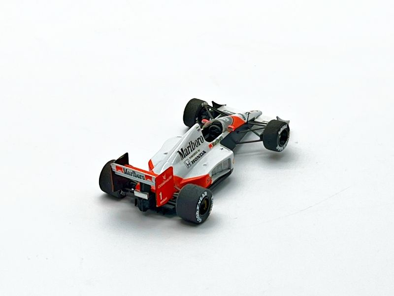 V002 - MCLAREN MP4/4 MARLBORO - N.1