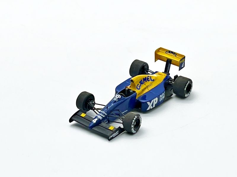 V006 - TYRRELLL 018 -CAMEL N.4
