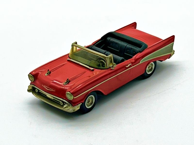 V040 - CHEVROLET BEL AIR '57