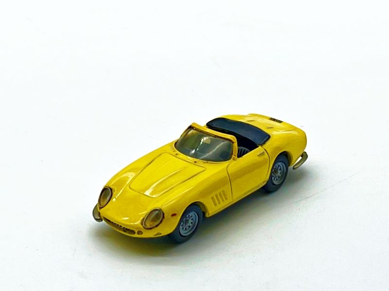 V041 - FERRARI GTB SPYDER GIALLA