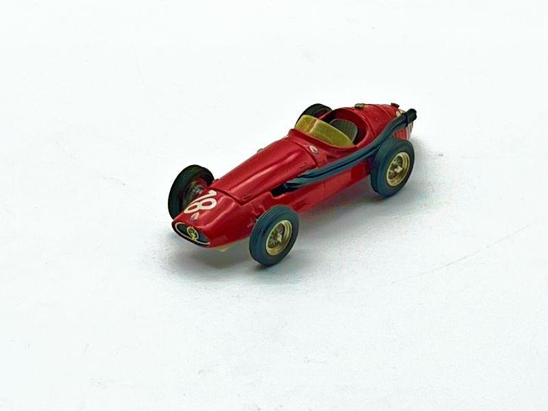 V045 - MASERATI 250 F 1954 - N.18 - COFANO APRIBILE