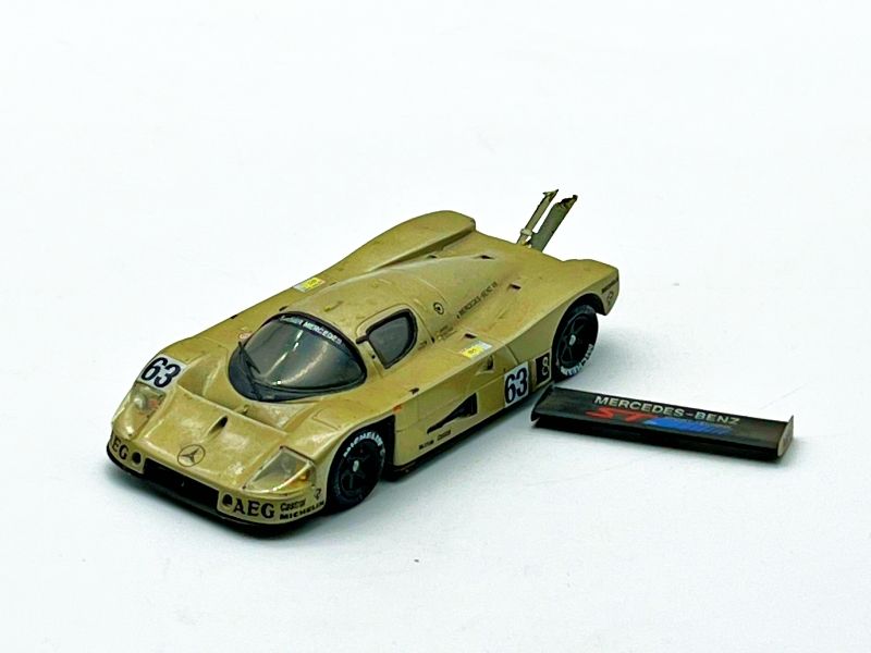 V052 - SAUBER C9 N.63