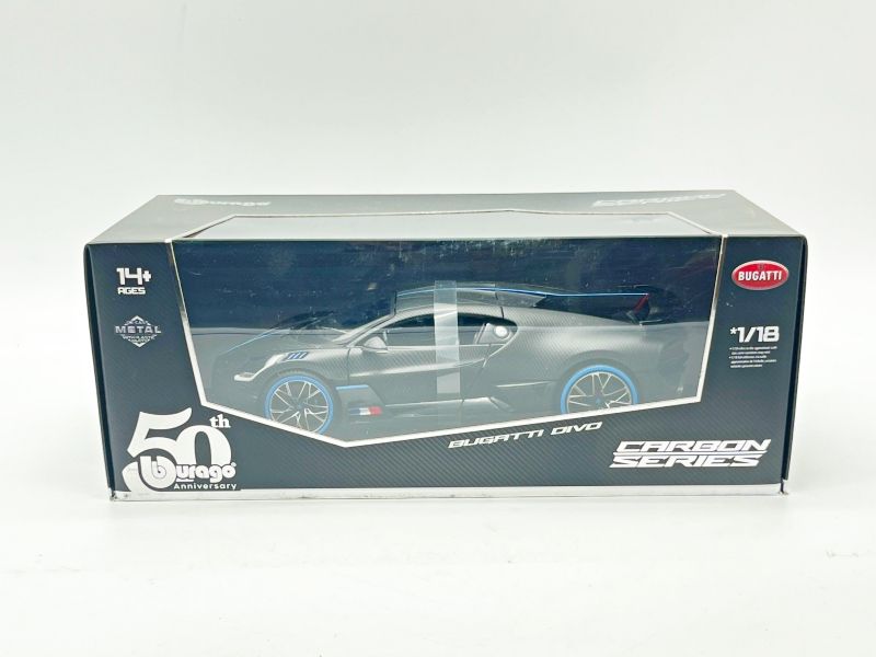 BURAGO - BU18-11101 - BUGATTI DIVO CARBON SERIES