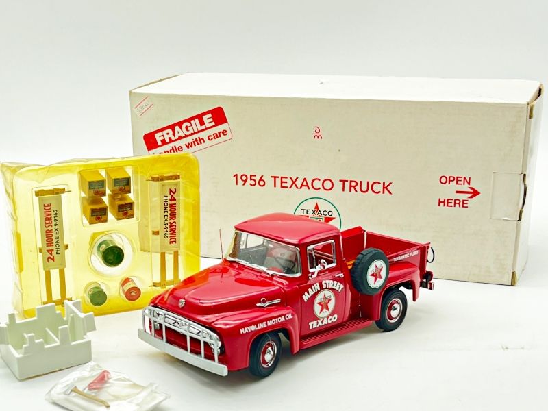 CVABC729 - 1956 TEXACO TRUCK