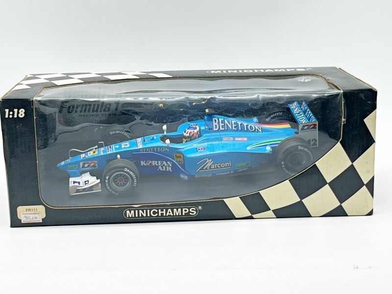 MINICHAMPS - PR111 BENETTON PLAYLIFE B200