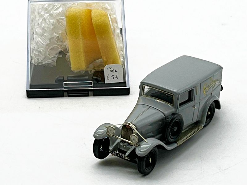 CVABC654 - MACO COLLECTION - BUGATTI 44 BOULANGERIE
